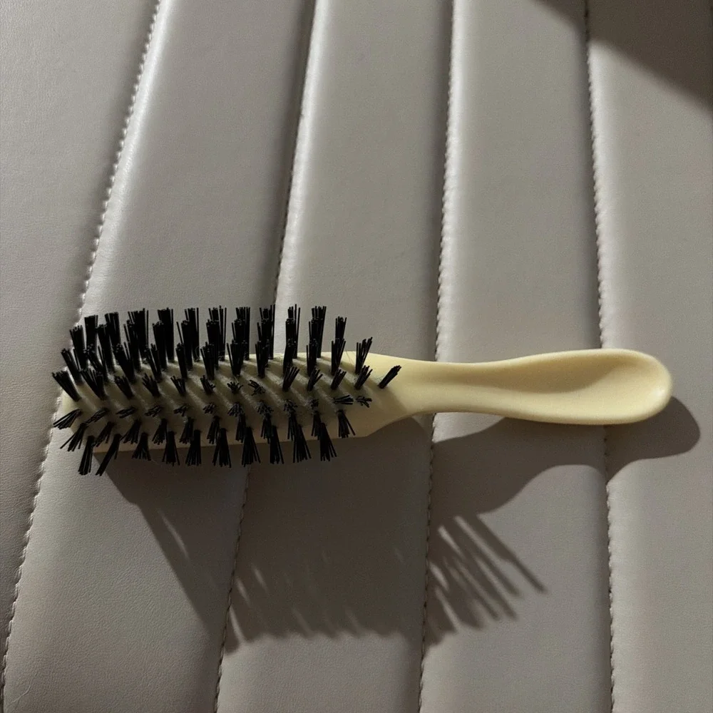 VTG Unbranded Hair Brush Nylon Bristles 6.5